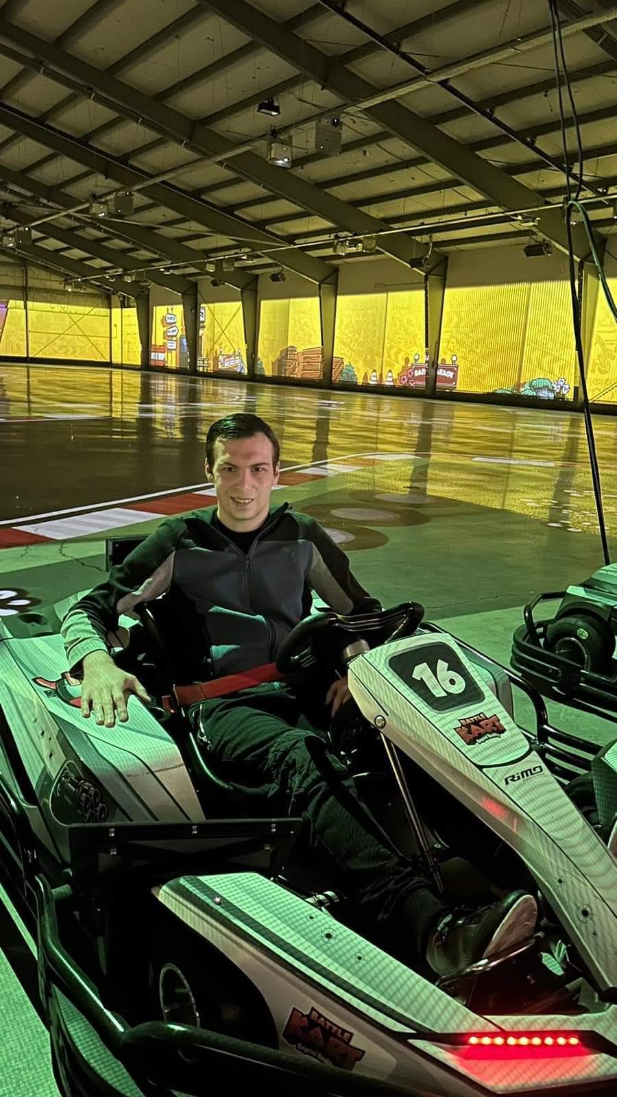 858Bf9f4 E4f8 4Aec 9962 11Cd9a15b4e3